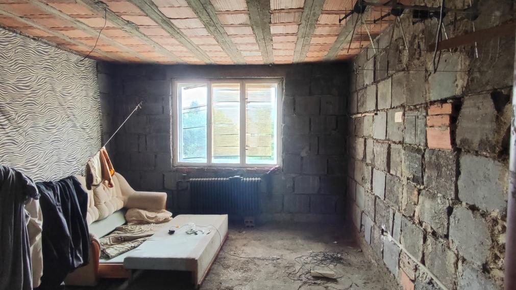 SPEKTRUM REALITY- Na predaj 4-izbový rodinný dom s pozemkom 720m2, Ráztočno, okres Prievidza