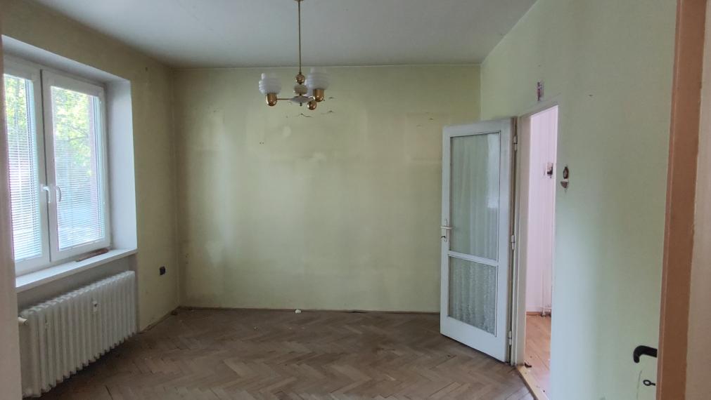 SPEKTRUM REALITY- Na Predaj 2-izbový byt, 57 m2, okres Prievidza, Staré Sídlisko