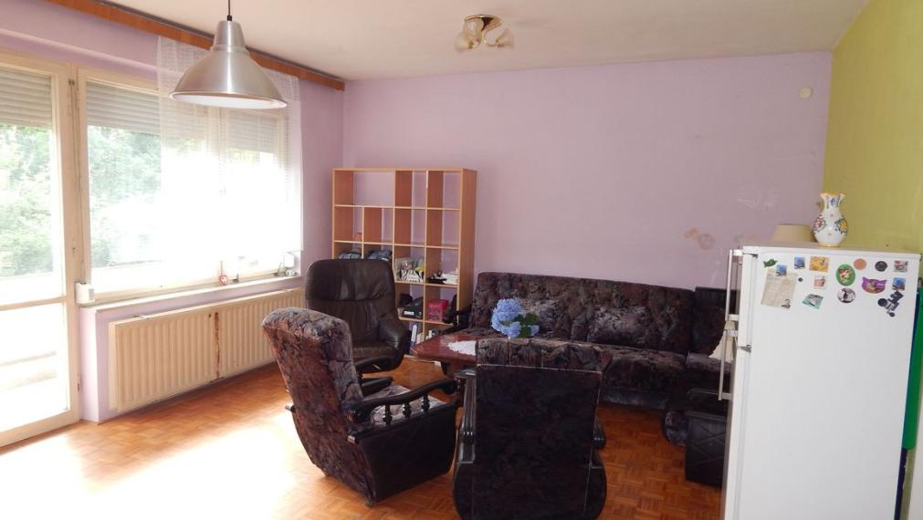 EXKLUZÍVNE-SPEKTRUM REALITY- Na predaj 5-izbový rodinný dom s pozemkom 1088 m2, Janová Lehota, okres Žiar nad Hronom