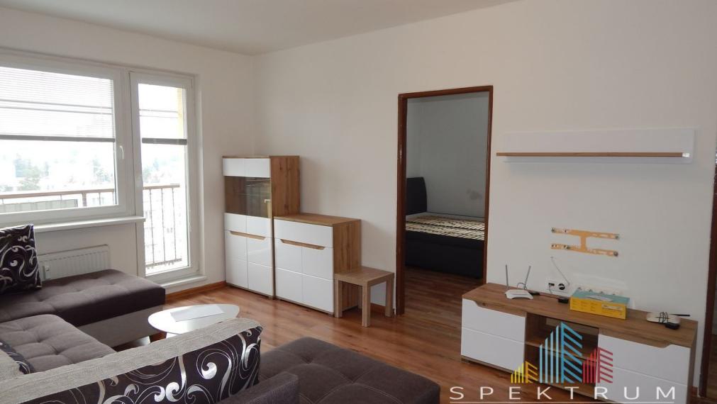 SPEKTRUM REALITY- Na PRENÁJOM 3-izbový byt, 64 m2 s balkónom, Centrum, okres Žiar Nad Hronom