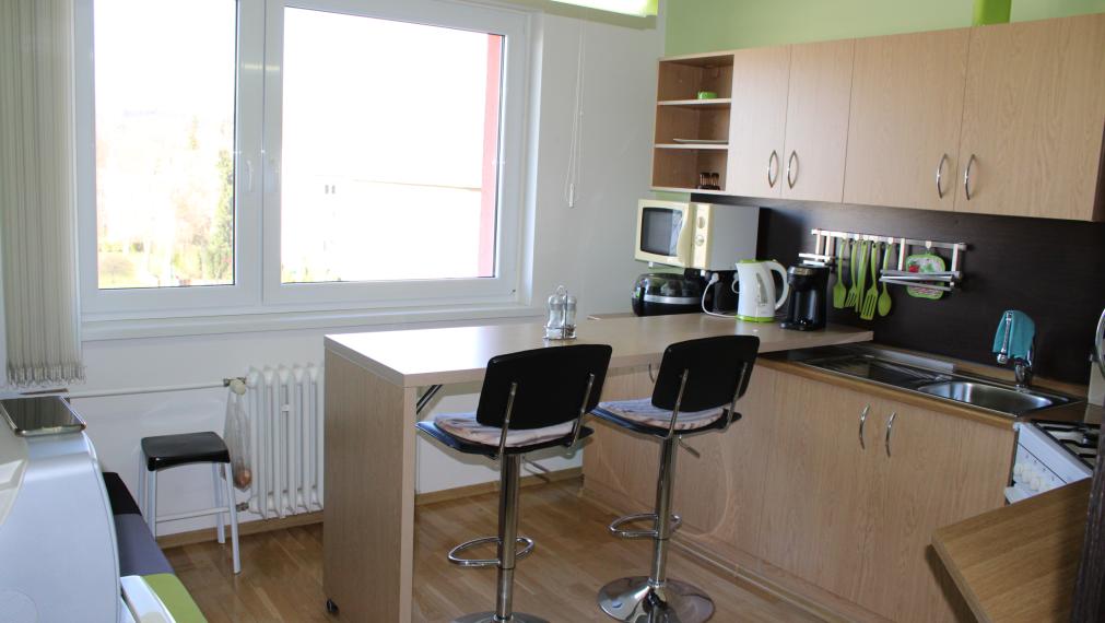 EXKLUZÍVNE-SPEKTRUM REALITY- Na Predaj kompletne rekonštruovaný 1-izbový byt, 34 m2 s balkónom, Nováky