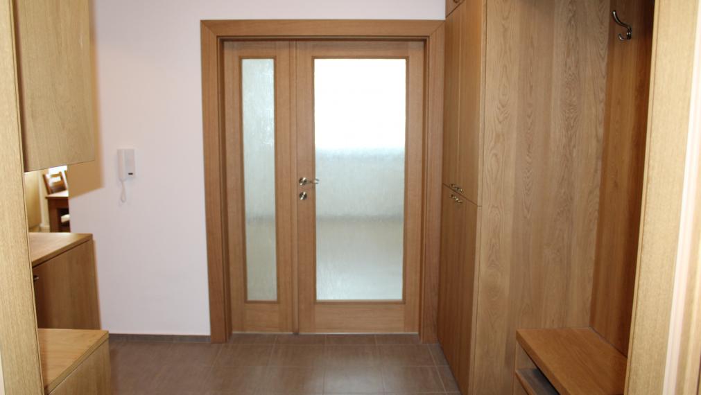 SPEKTRUM REALITY- Na Predaj 3-izbový byt, 72 m2 s loggiou, Prievidza- Necpaly