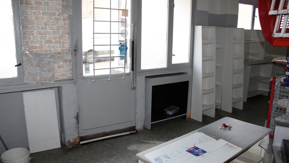 EXKLUZÍVNE-SPEKTRUM REALITY- Na Predaj Obchodný priestor 70 m2, Handlová, Ul. 29.Augusta