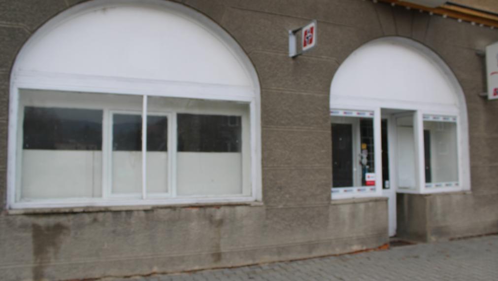 EXKLUZÍVNE-SPEKTRUM REALITY- Na Predaj Obchodný priestor 70 m2, Handlová, Ul. 29.Augusta