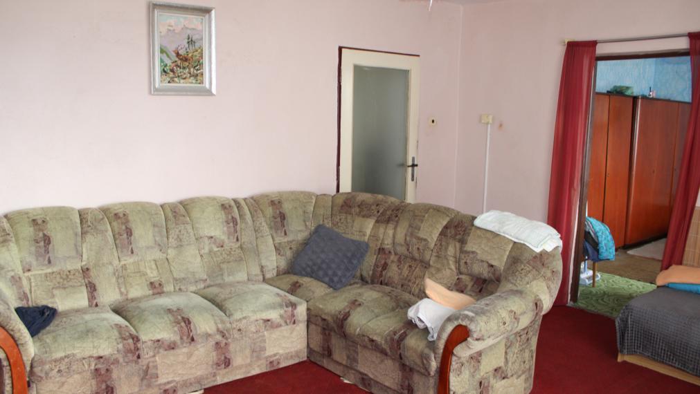 SPEKTRUM REALITY- Na predaj 4-izbový rodinný dom s pozemkom 720m2, Ráztočno, okres Prievidza