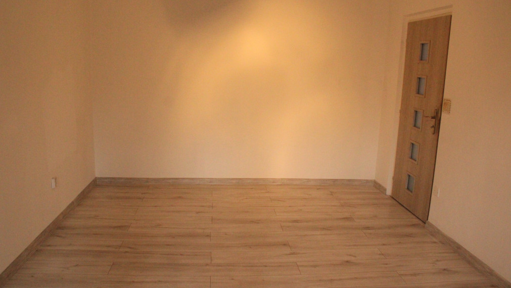 SPEKTRUM REALITY- Na Predaj 2-izbový byt, 56 m2 s balkónom, Handlová, ul. Prievidzská