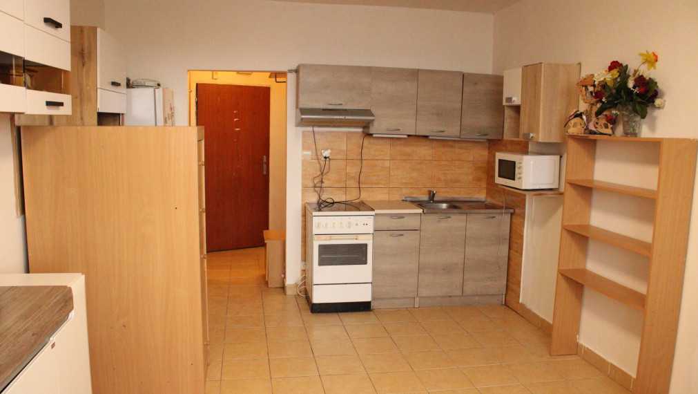 EXKLUZÍVNE-SPEKTRUM REALITY- Na Predaj garsónka 23 m2 s loggiou, Žiar nad Hronom, Etapa