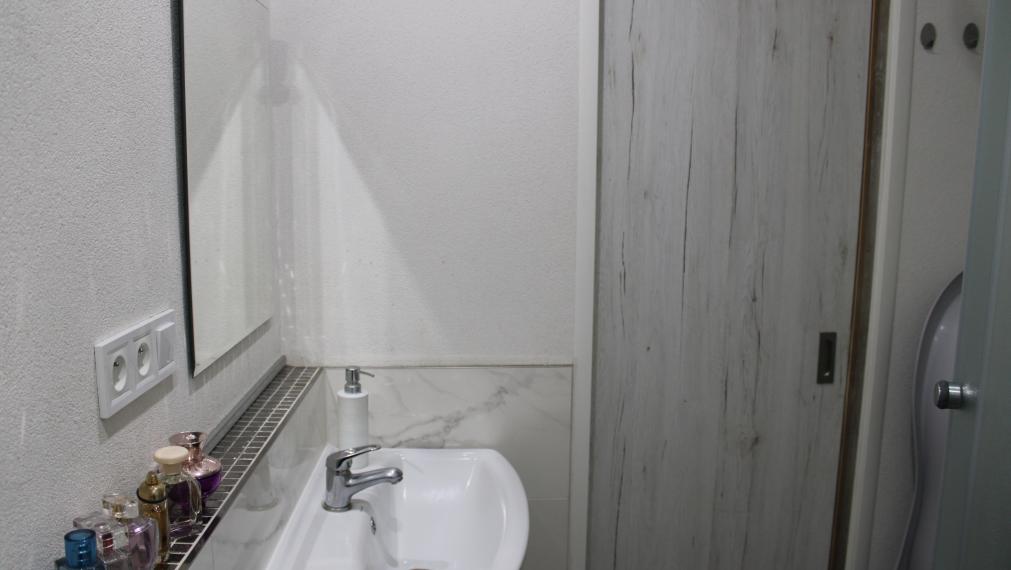 EXKLUZÍVNE- SPEKTRUM REALITY-  NA PRENÁJOM 1- izbový  byt 38.4 m2, Handlová, ul. Morovnianská cesta