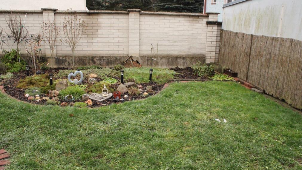 EXKLUZÍVNE-SPEKTRUM REALITY- Predaj  spoluvlastníckeho podielu- na rodinnom dome s pozemkom 666 m2, Lutila, okres Žiar nad Hronom