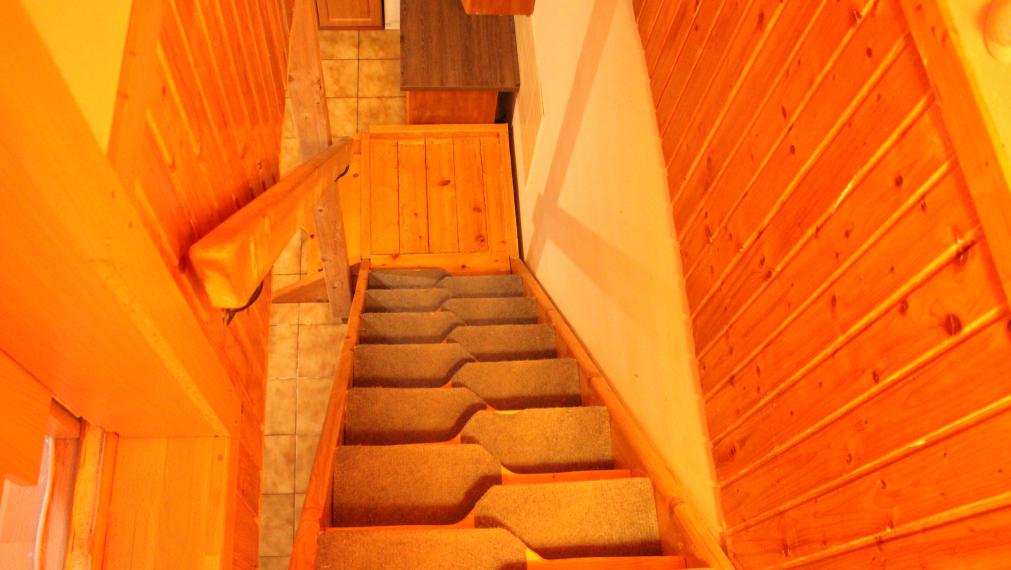 EXKLUZÍVNE-SPEKTRUM REALITY- Predaj  spoluvlastníckeho podielu- na rodinnom dome s pozemkom 666 m2, Lutila, okres Žiar nad Hronom