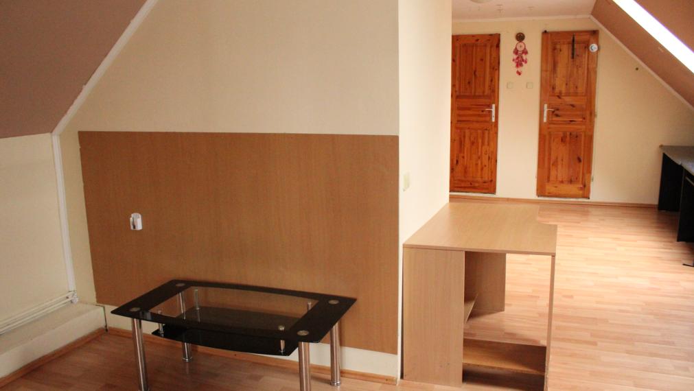 EXKLUZÍVNE-SPEKTRUM REALITY- Predaj  spoluvlastníckeho podielu- na rodinnom dome s pozemkom 666 m2, Lutila, okres Žiar nad Hronom