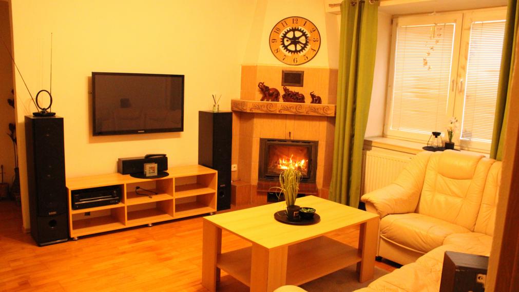 EXKLUZÍVNE-SPEKTRUM REALITY- Predaj  spoluvlastníckeho podielu- na rodinnom dome s pozemkom 666 m2, Lutila, okres Žiar nad Hronom