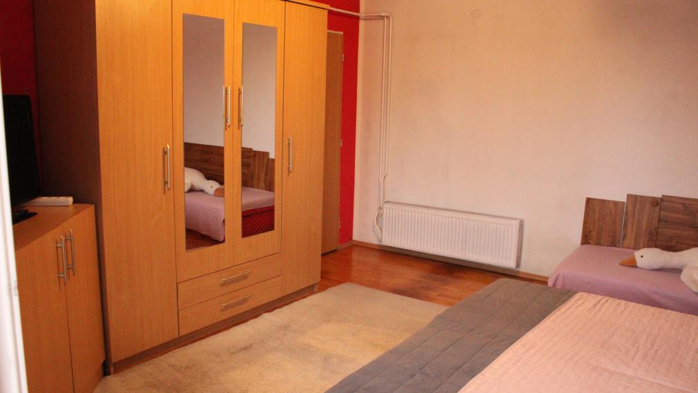 EXKLUZÍVNE-SPEKTRUM REALITY- Predaj  spoluvlastníckeho podielu- na rodinnom dome s pozemkom 666 m2, Lutila, okres Žiar nad Hronom