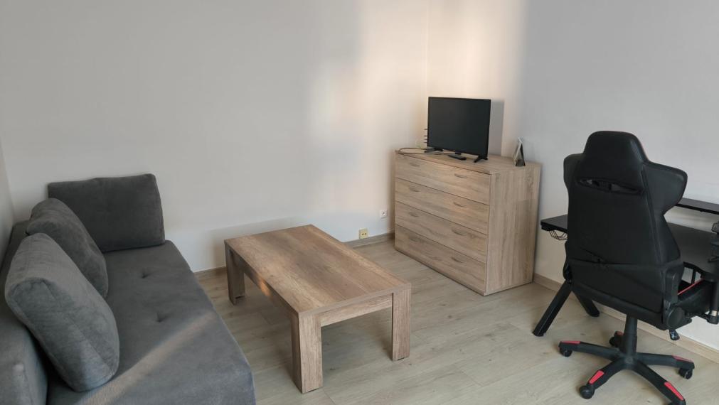 SPEKTRUM REALITY- Na PRENÁJOM komplet rekonštruovaný 1-izbový byt, 36.14 m2, Žiar nad Hronom, ul. Vansovej