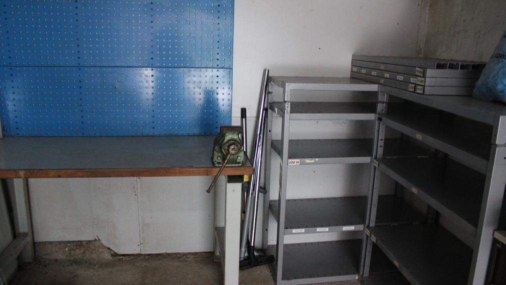 SPEKTRUM REALITY- Na Predaj murovaná Garáž 20 m2, Handlová, okres Prievidza