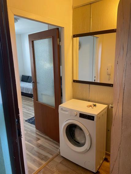 SPEKTRUM REALITY- Na Predaj 1-izbový byt, 36 m2, okres Žiar nad Hronom