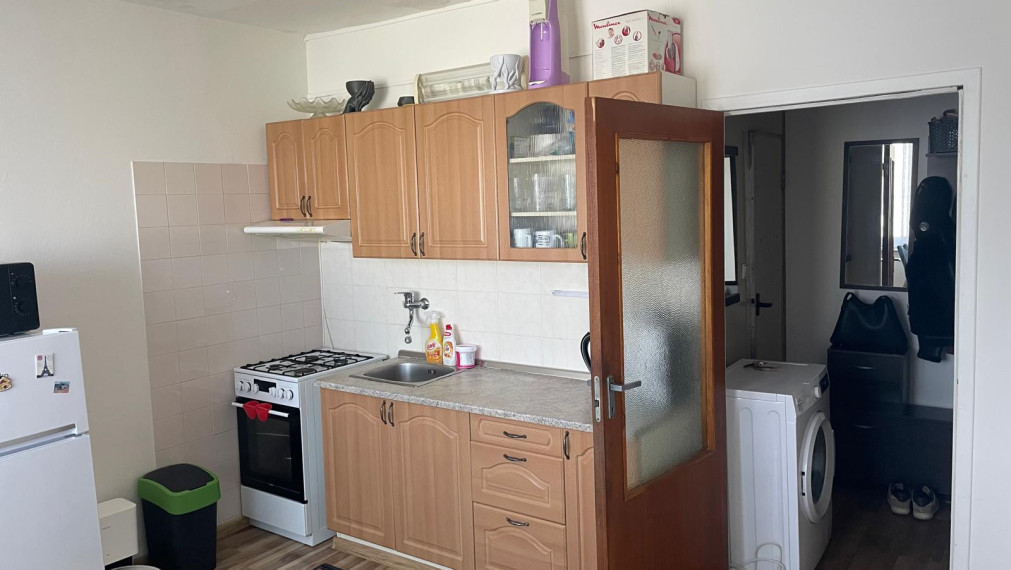 SPEKTRUM REALITY- Na Predaj 1-izbový byt, 36 m2, okres Žiar nad Hronom