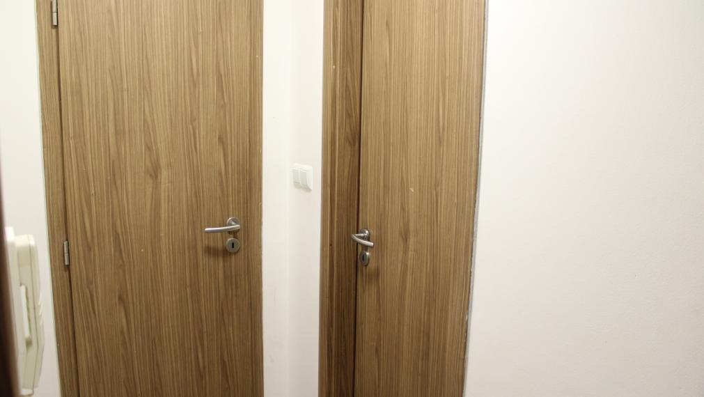 SPEKTRUM REALITY Vám ponúka na PREDAJ 2 -izbový byt 57 m2, Handlová ul. ČSA