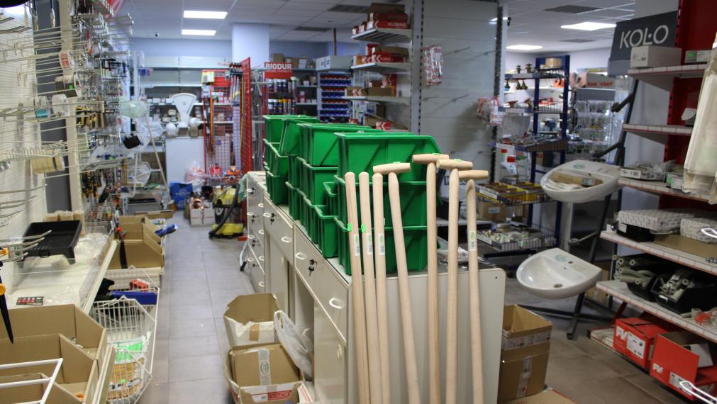 SPEKTRUM REALITY- Na predaj Rodinný dom/ objekt na podnikateľské účely s pozemkom 892 m2, Oslany, okres Prievidza