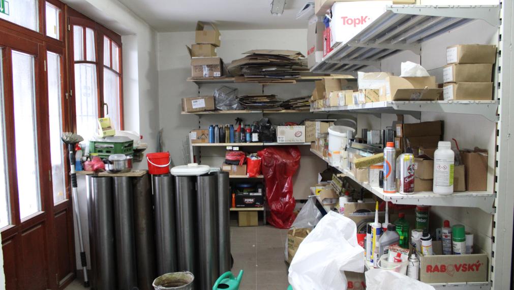 SPEKTRUM REALITY- Na predaj Rodinný dom/ objekt na podnikateľské účely s pozemkom 892 m2, Oslany, okres Prievidza