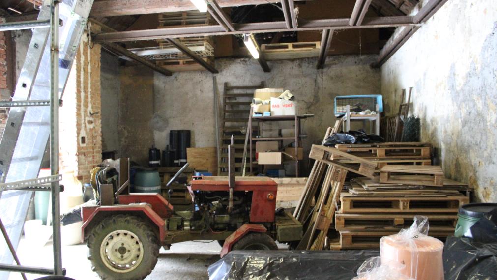 SPEKTRUM REALITY- Na predaj Rodinný dom/ objekt na podnikateľské účely s pozemkom 892 m2, Oslany, okres Prievidza