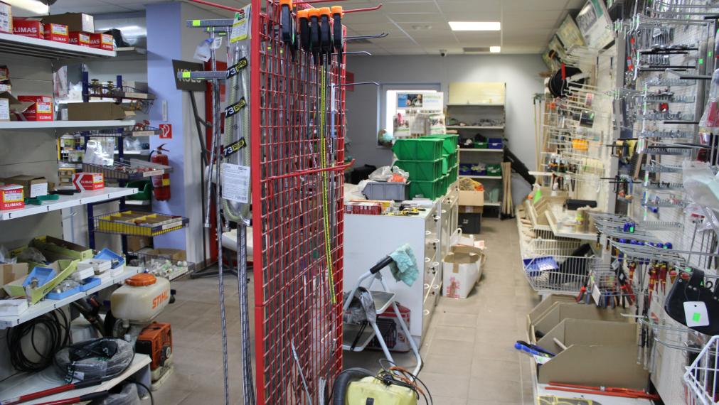 SPEKTRUM REALITY- Na predaj Rodinný dom/ objekt na podnikateľské účely s pozemkom 892 m2, Oslany, okres Prievidza