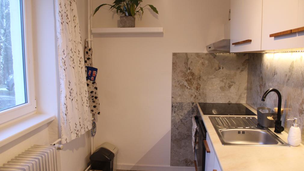 SPEKTRUM REALITY- Na Predaj komplet rekonštruovaný 1-izbový byt, 37,5 m2, Janova Lehota, okres Žiar nad Hronom