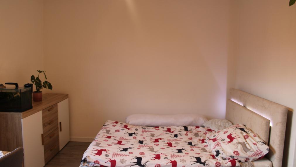 SPEKTRUM REALITY- Na Predaj komplet rekonštruovaný 1-izbový byt, 37,5 m2, Janova Lehota, okres Žiar nad Hronom