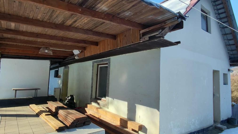 SPEKTRUM REALITY- Na Predaj Rekreačná chata v obci Vyhne, okres Žiar nad Hronom