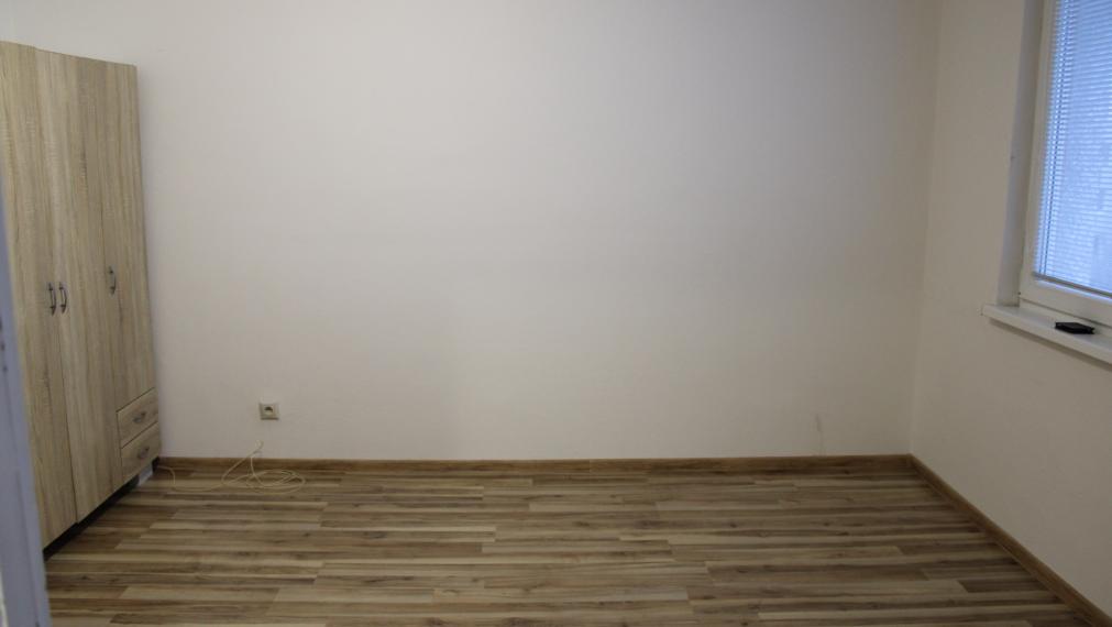 SPEKTRUM REALITY- Na Predaj 1-izbový byt, 36 m2, okres Žiar nad Hronom