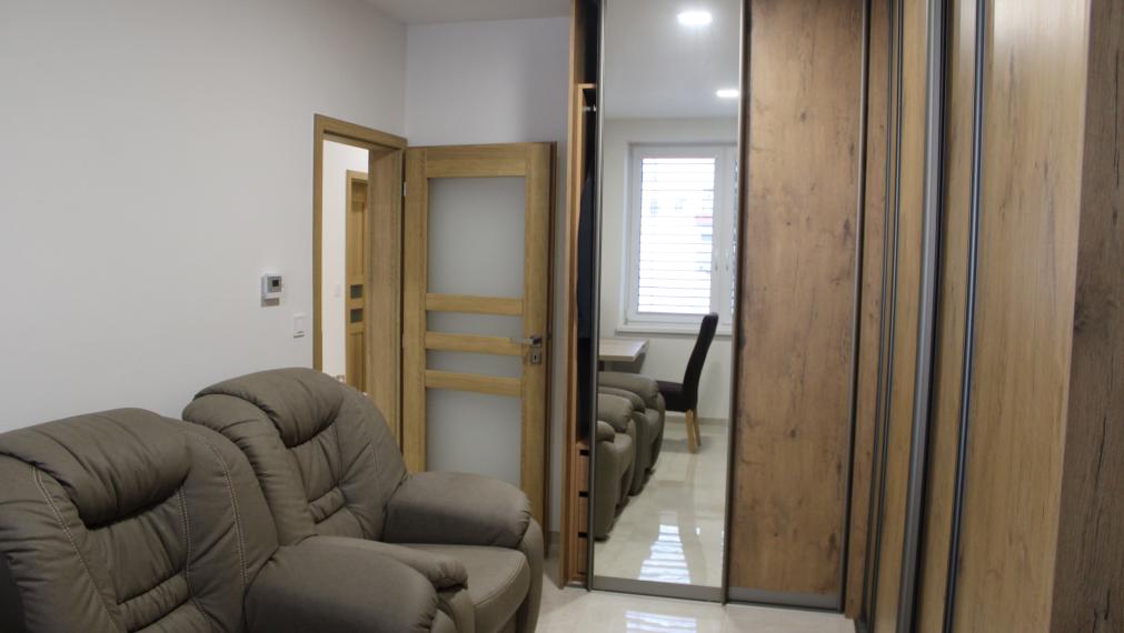 SPEKTRUM REALITY - Na PREDAJ Novostavbu- 4-izbový rodinný dom s garážou, okres Prievidza, ul. R. Jašíka