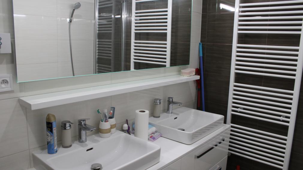 SPEKTRUM REALITY - Na PREDAJ Novostavbu- 4-izbový rodinný dom s garážou, okres Prievidza, ul. R. Jašíka