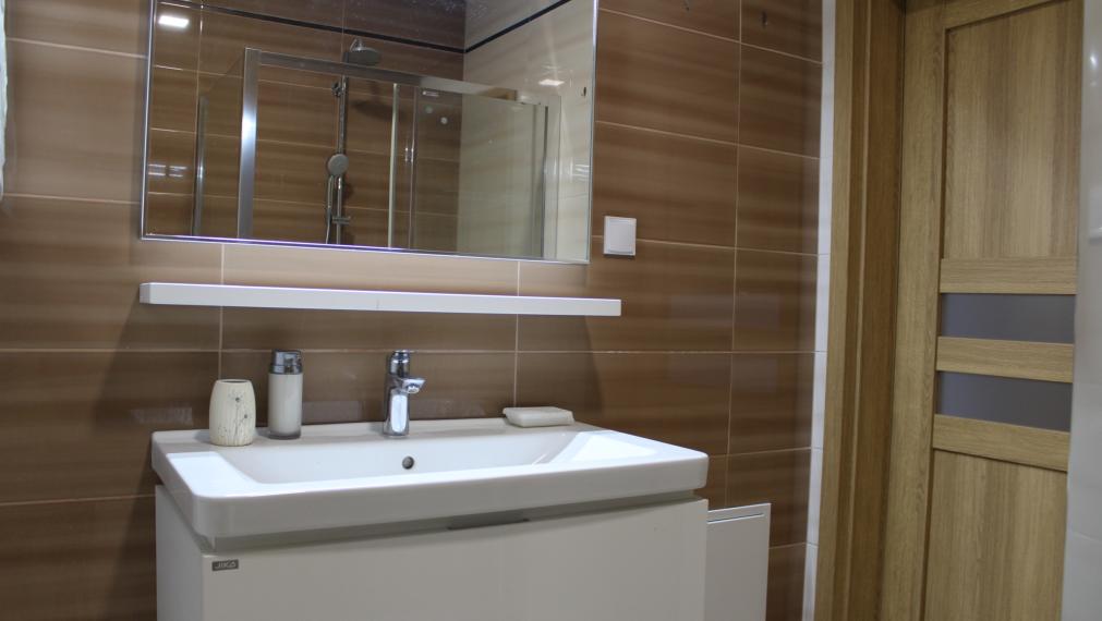 SPEKTRUM REALITY - Na PREDAJ Novostavbu- 4-izbový rodinný dom s garážou, okres Prievidza, ul. R. Jašíka