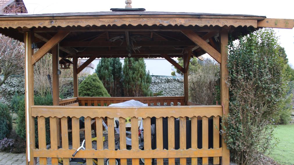 SPEKTRUM REALITY - Na PREDAJ Dvojgeneračný 7-izbový rodinný dom s garážou, Kamenec pod Vtáčnikom, okres Prievidza