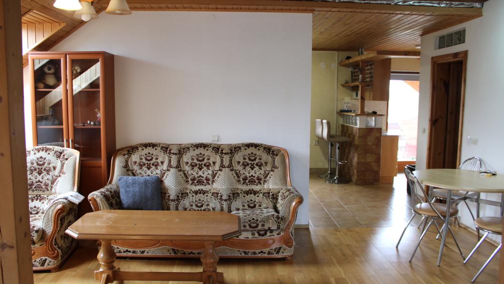 SPEKTRUM REALITY - Na PREDAJ Dvojgeneračný 7-izbový rodinný dom s garážou, Kamenec pod Vtáčnikom, okres Prievidza