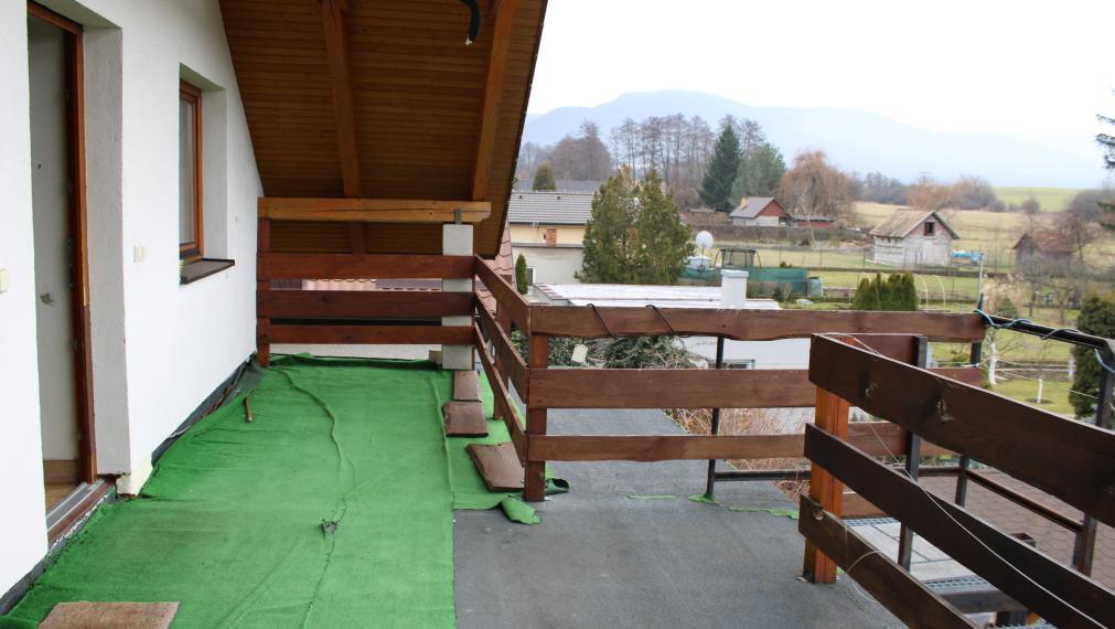 SPEKTRUM REALITY - Na PREDAJ Dvojgeneračný 7-izbový rodinný dom s garážou, Kamenec pod Vtáčnikom, okres Prievidza