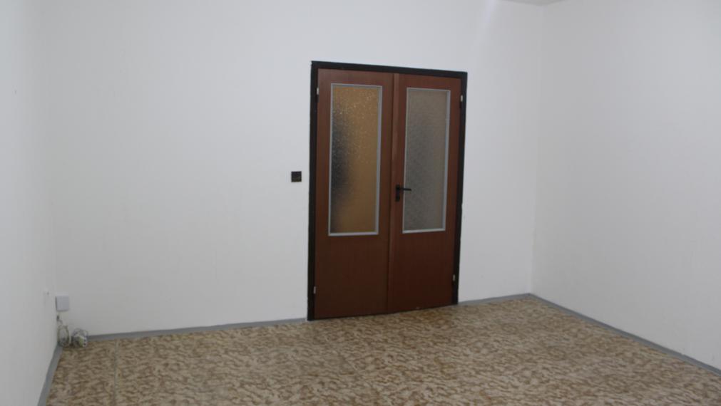 SPEKTRUM REALITY- Na Predaj 3-izbový byt, 70 m2 s loggiou, okres Prievidza, sídlisko Zapotôčky