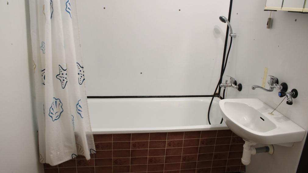 SPEKTRUM REALITY- Na Predaj 3-izbový byt, 70 m2 s loggiou, okres Prievidza, sídlisko Zapotôčky