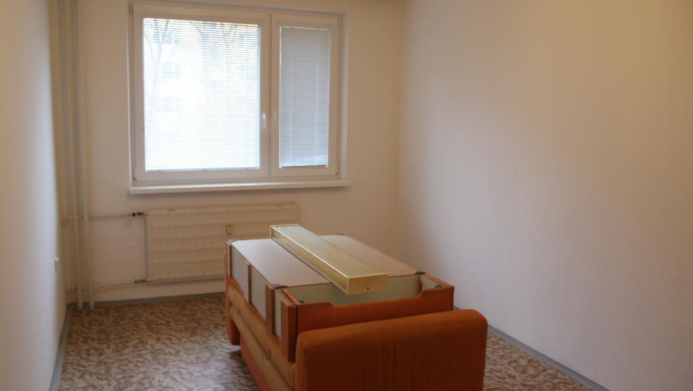 SPEKTRUM REALITY- Na Predaj 3-izbový byt, 70 m2 s loggiou, okres Prievidza, sídlisko Zapotôčky