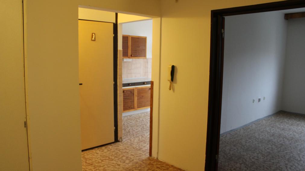 SPEKTRUM REALITY- Na Predaj 3-izbový byt, 70 m2 s loggiou, okres Prievidza, sídlisko Zapotôčky