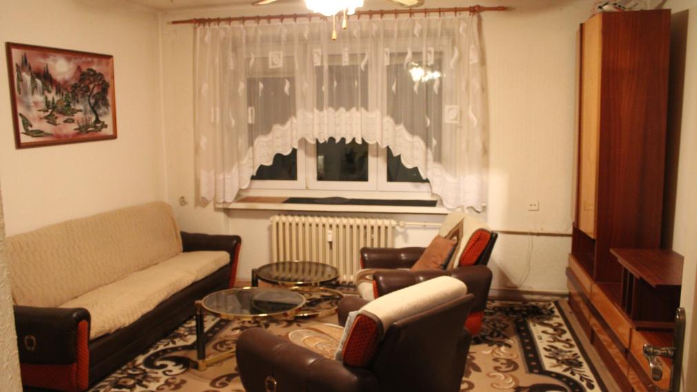 SPEKTRUM REALITY Vám ponúka na PREDAJ 2 -izbový byt 66 m2, Handlová ul. 29. Augusta