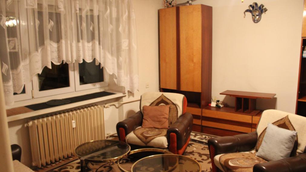 SPEKTRUM REALITY Vám ponúka na PREDAJ 2 -izbový byt 66 m2, Handlová ul. 29. Augusta