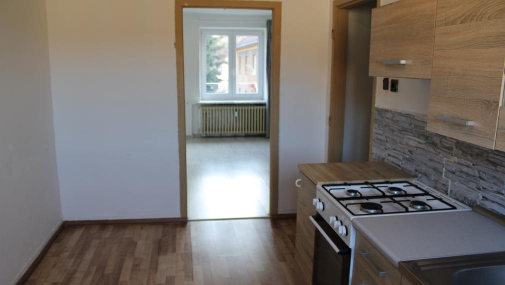 SPEKTRUM REALITY Vám ponúka na PREDAJ 2 -izbový byt 64 m2, Handlová ul. 29. Augusta