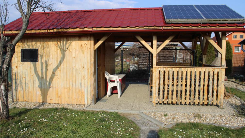 EXKLUZÍVNE- SPEKTRUM REALITY- Na Predaj záhradná chatka s pozemkom 218 m2,, záhradkárska osada " Partizánske