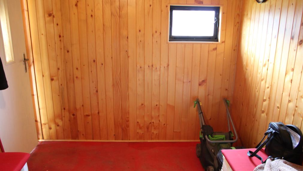 EXKLUZÍVNE- SPEKTRUM REALITY- Na Predaj záhradná chatka s pozemkom 218 m2,, záhradkárska osada " Partizánske