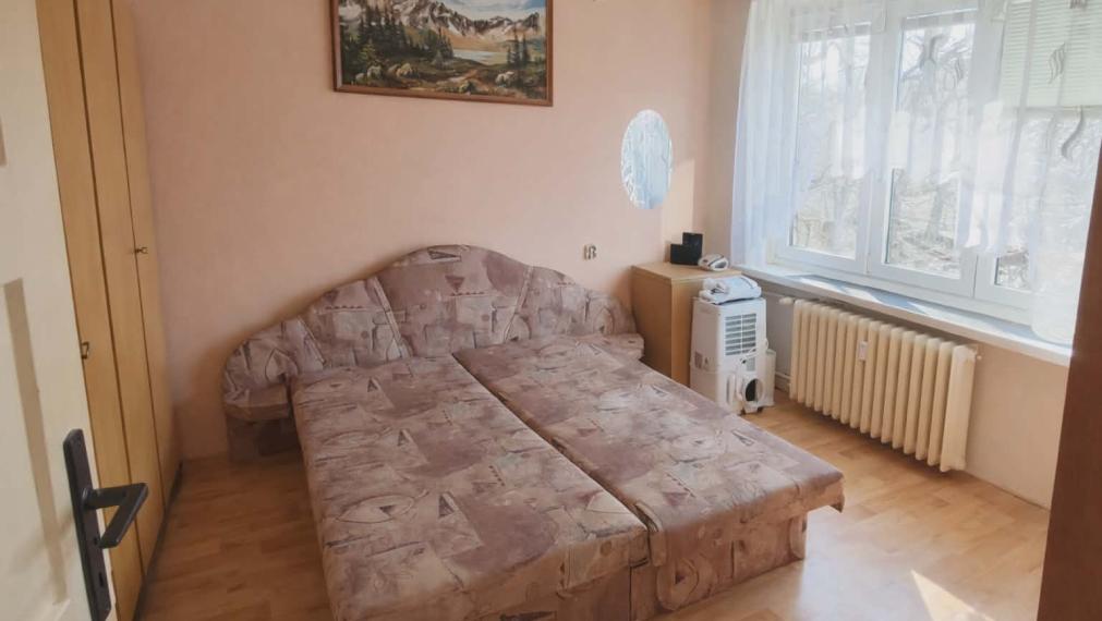 EXKLUZÍVNE-SPEKTRUM REALITY Vám ponúka na PREDAJ 2 -izbový byt 66 m2, Handlová ul. 29. Augusta