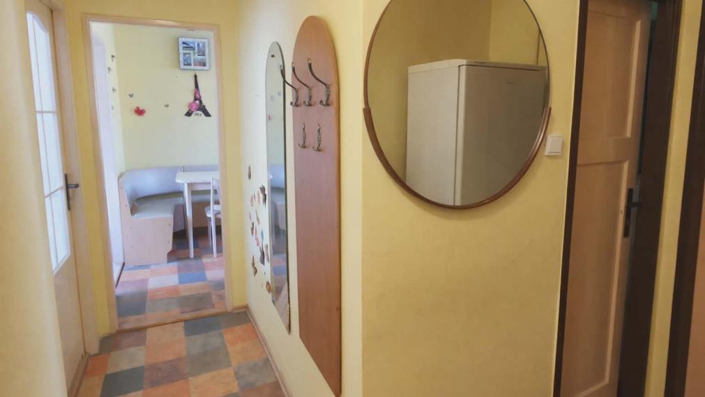 EXKLUZÍVNE-SPEKTRUM REALITY Vám ponúka na PREDAJ 2 -izbový byt 66 m2, Handlová ul. 29. Augusta