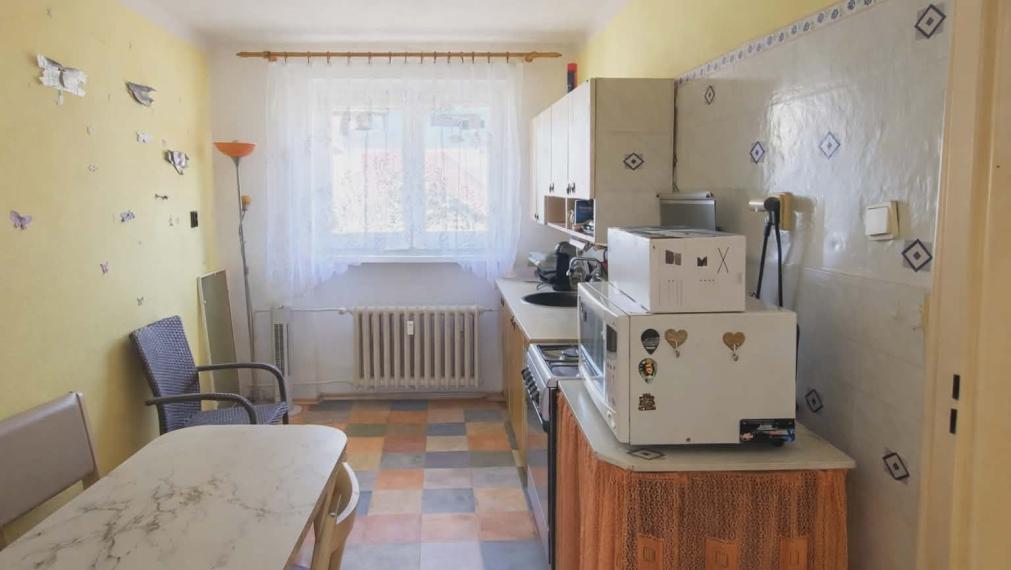 EXKLUZÍVNE-SPEKTRUM REALITY Vám ponúka na PREDAJ 2 -izbový byt 66 m2, Handlová ul. 29. Augusta