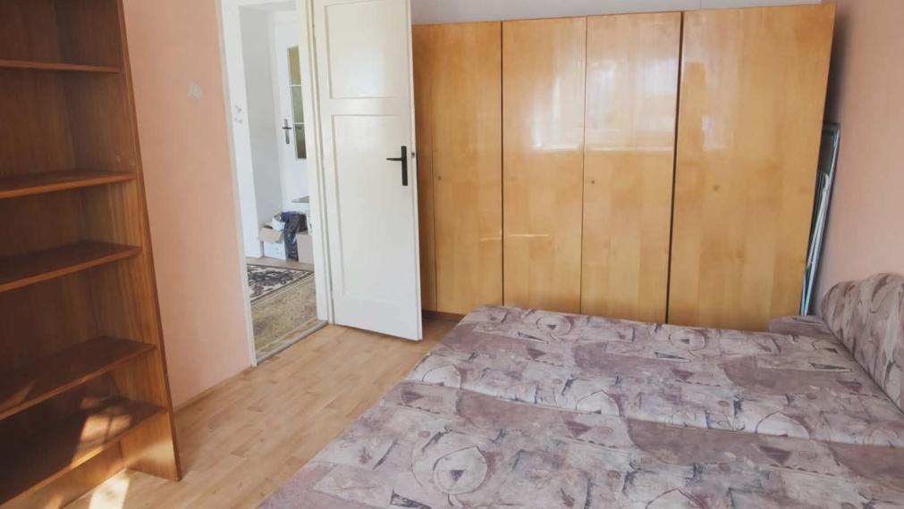 EXKLUZÍVNE-SPEKTRUM REALITY Vám ponúka na PREDAJ 2 -izbový byt 66 m2, Handlová ul. 29. Augusta