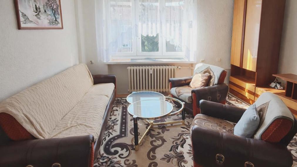 EXKLUZÍVNE-SPEKTRUM REALITY Vám ponúka na PREDAJ 2 -izbový byt 66 m2, Handlová ul. 29. Augusta